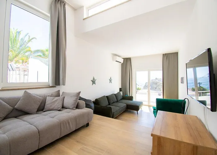 Villa Casa Cubo - Amazing 6 Bedroom Carvoeiro (Lagoa)