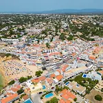 Casa Cubo - Amazing 6 Bedroom فيلة *