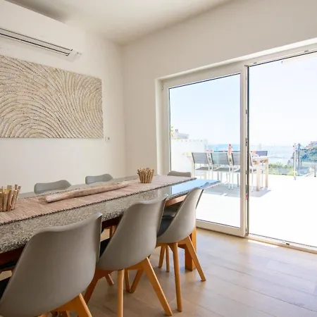 Vila Casa Cubo - Amazing 6 Bedroom *